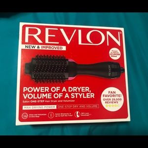 Revlon ONE-STEP Hair Dryer and Volumizer